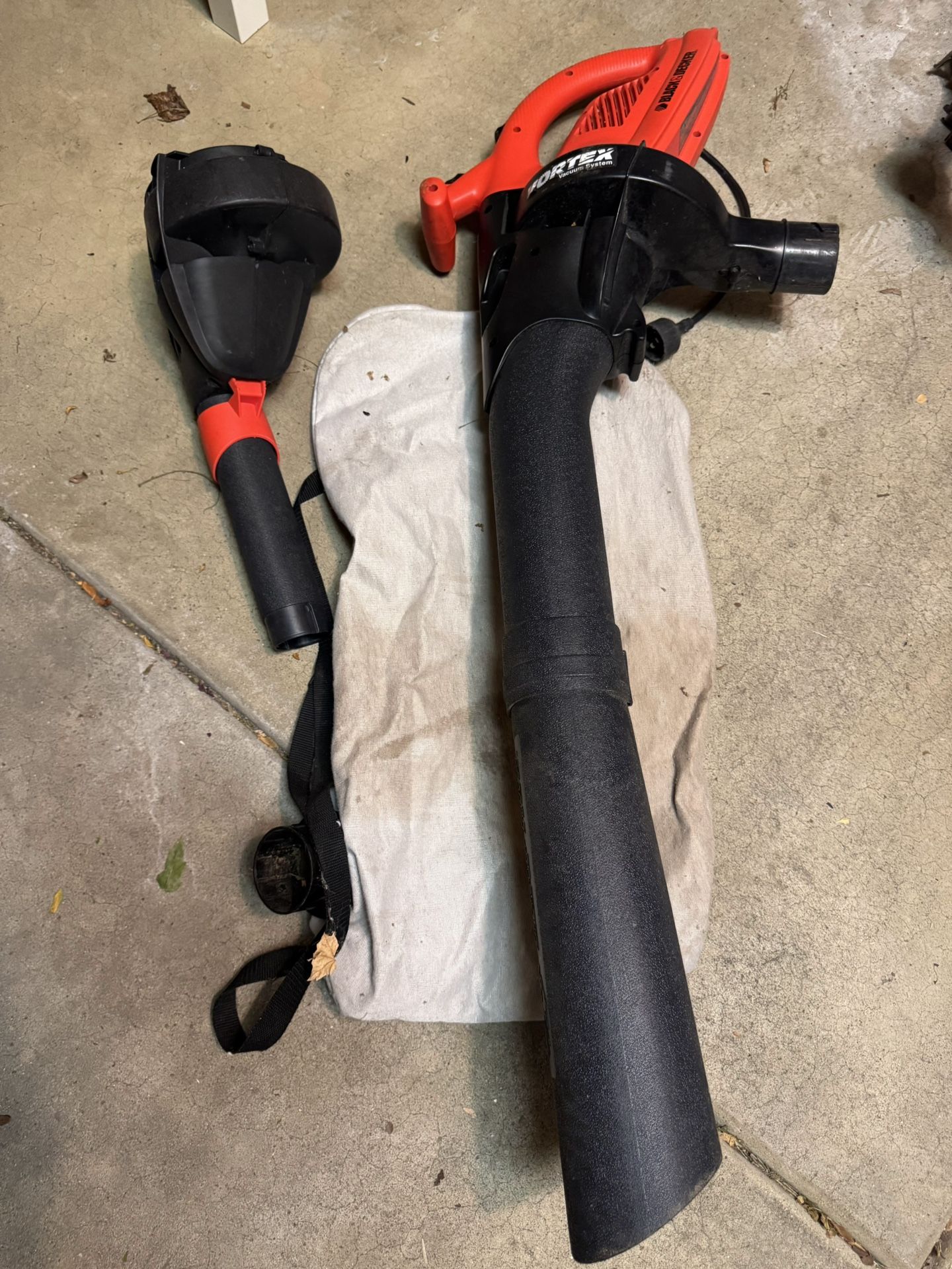 Almost new Leaf BLOWER