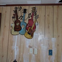 Art Metal Gutiar Wall Hanging Panel