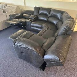 Tambo Reclining Sectional Couch W Center Console ⭐$39 Down Payment with Financing ⭐ 90 Days same as cash