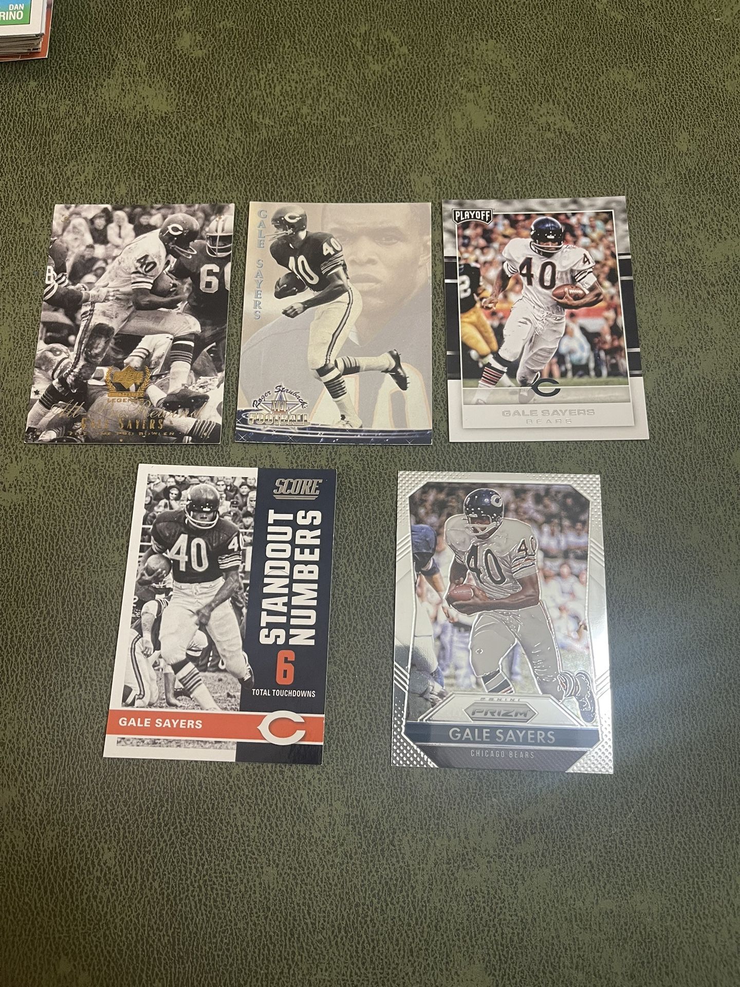 Lot Of 5 Gale Sayers Football Cards