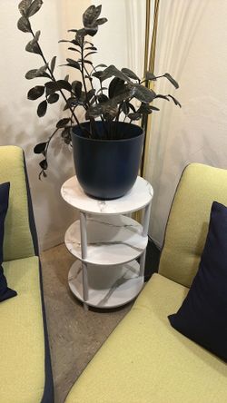 Set of two round table