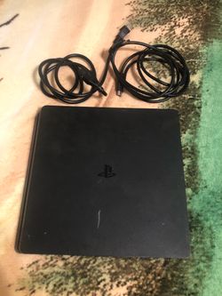 PlayStation 4 Slim - Good Condition Includes Power Cord & HDMI Cable