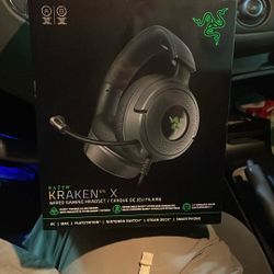 Razor Kraken V4 Wired Gaming Headset 