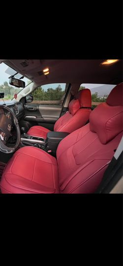 Seats cover for Toyota Tacoma with floor mats