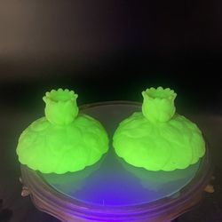 Vintage Pair of Fenton "Water Lily" Uranium Lime Custard Glass Candle Holders 5”