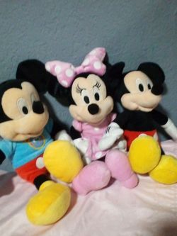 Talking mini and Mickey mouse
