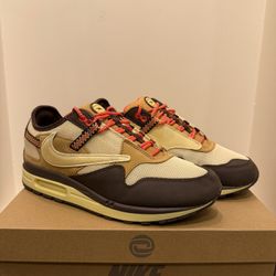 Travis Scott x Nike Air Max 1 ‘Baroque Brown’  Size 10.5 DO9392-200 Pre-Owned  In very good condition slightly worn just a few times, feel free to ask