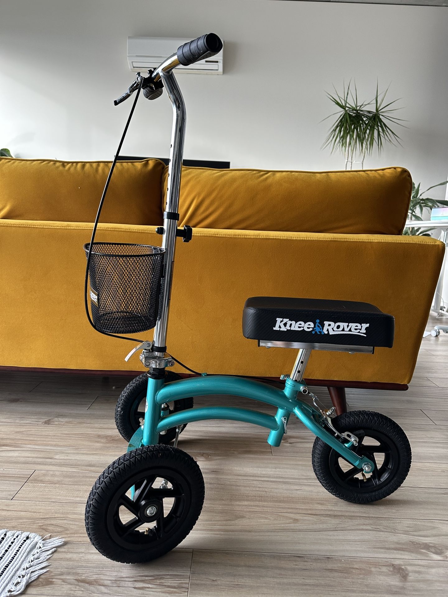 Knee Rover knee scooter