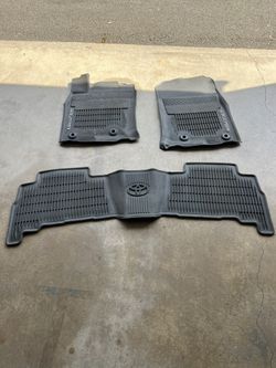 2018 4Runner All Weather Front And Rear Mats.