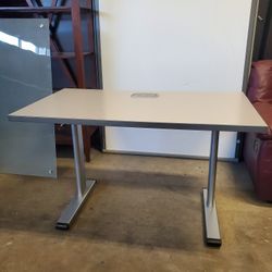 26 X 46 Laminated Top Training Table $100 (Good Condition)