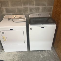Maytag Pet pro Washer And Dryer. 