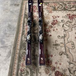 Ski Atomic 152 Eazy turning adjustable Bidding $152