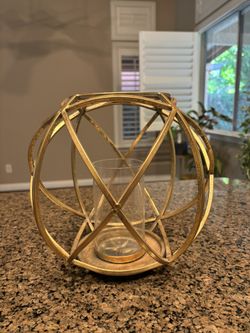 Gold Table Decor