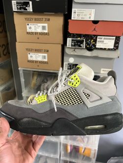 Jordan 4 neon