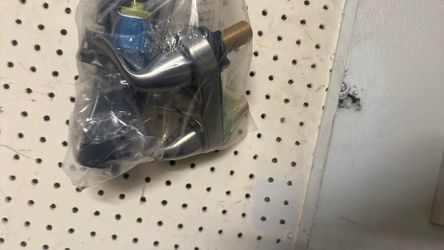 Bathroom Faucet. Brand New. Box Just got Torn. 