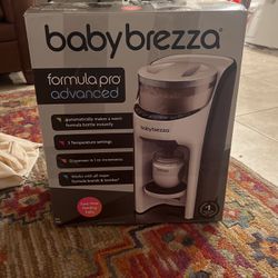 Never Used Baby Brezza Formula Dispenser