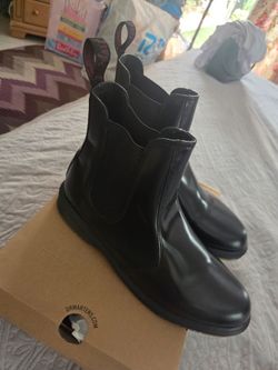 Botas size 9 Dr martins