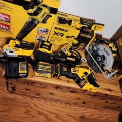 Dewalt (8) Tool Combo