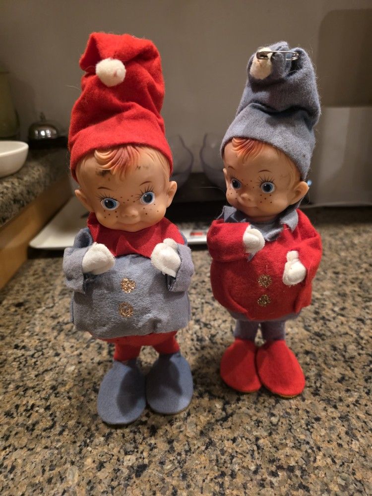 vintage "knee-hugger" elf figurines 1950s