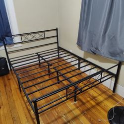 Queen Size Bed 