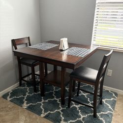 High top Table With (4) Barstools 