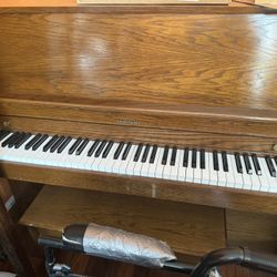 Baldwin Piano - Used/Great Condition 