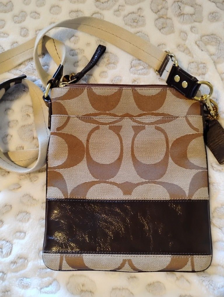 Lot Of Two Vintage Coach Crossbody Purses