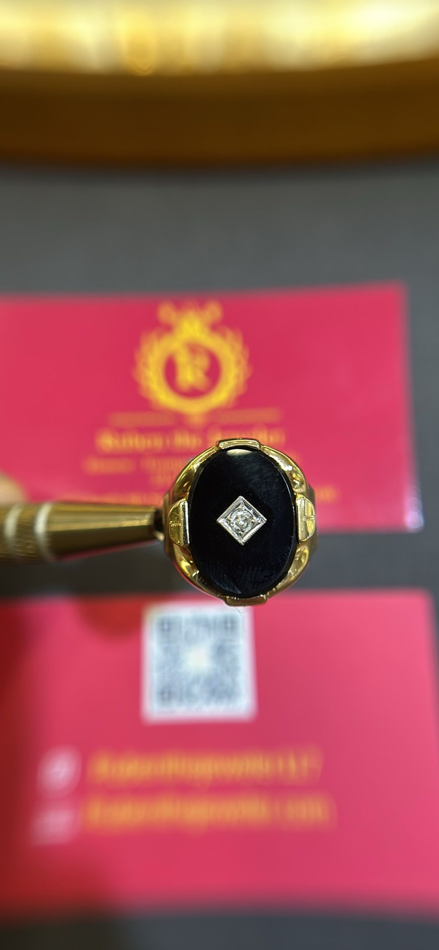 10K GOLD ONIX AND DIAMOND RING