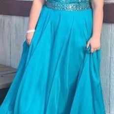 Elegant Dress Worn To Senior Prom