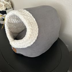 Clean  Cat Bed 