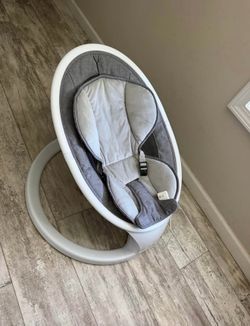 Baby swing