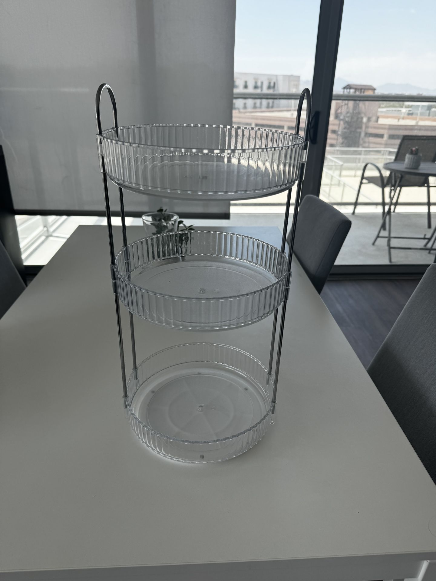 Sliding Three Tier Organization In Clear