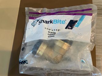 Sharkbite 1 1/4" x 1 1/4" elbow new in bag