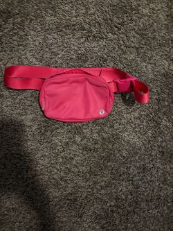 Lululemon belt bag