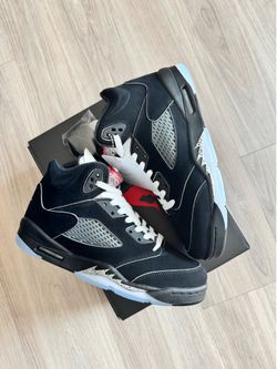 Size 7 youth jordan 5 retro
