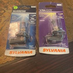 Headlights 9006 Sylvania Two Separate Kinds