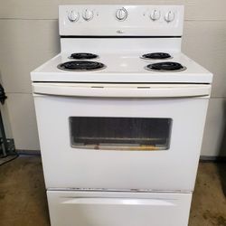Whirlpool range oven (Delivery Available)
