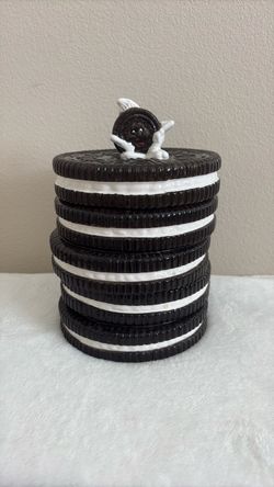 Oreo cookie jar