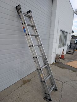 Werner Aluminum Extension Ladder 16-ft