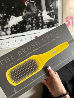drybar ‘the brush crush’