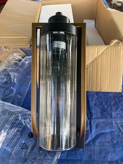 Light fixture