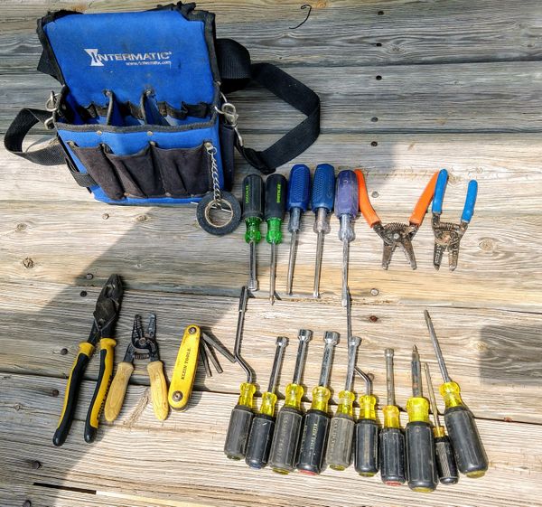 Klein Electrical Hand Tool Set for Sale in Raleigh, NC OfferUp