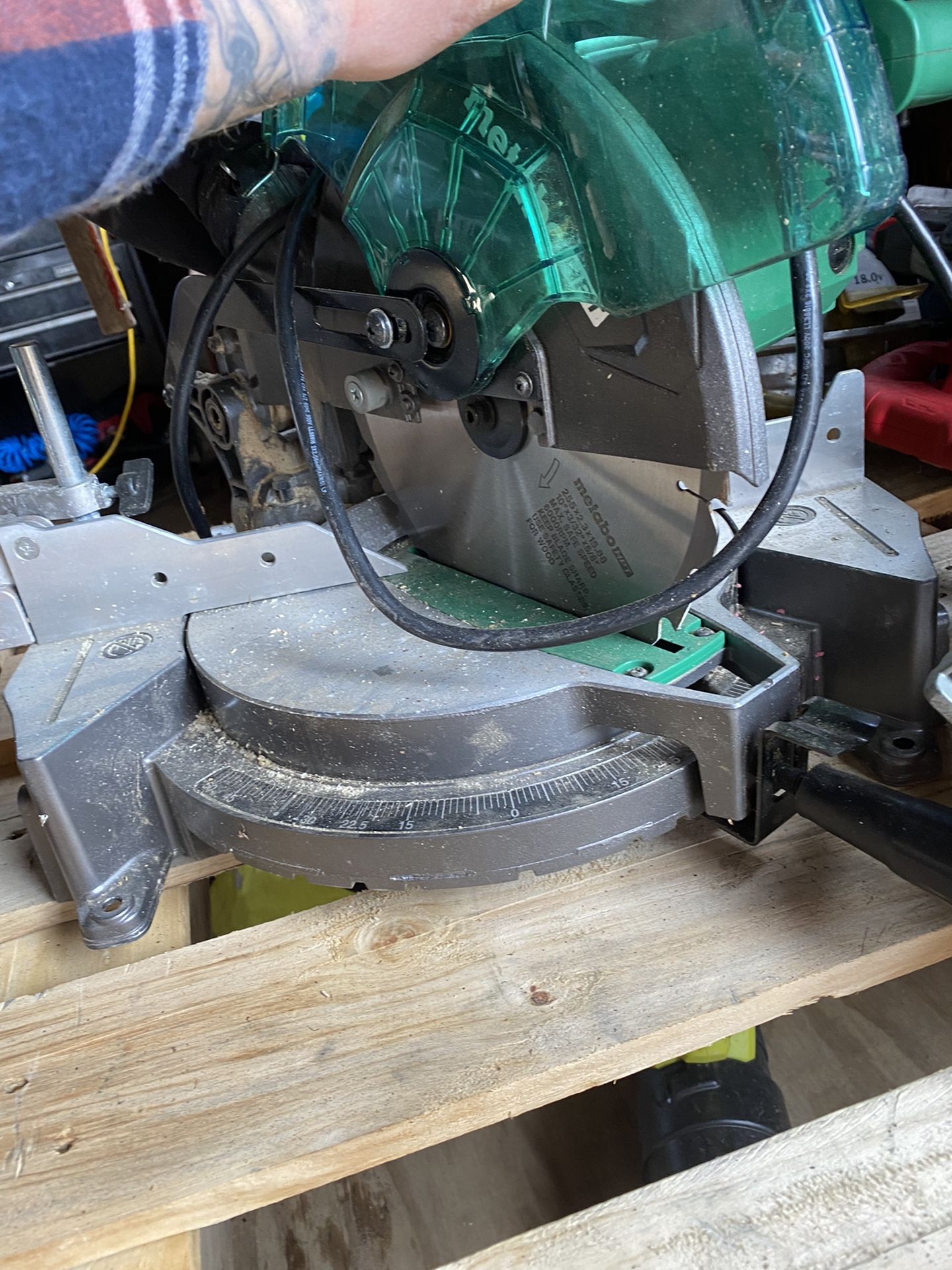 Almost New Metabo Miter Saw Used Very Few Times Bought To Do Some Trim Work On My House Never Been Used https://offerup.com/redirect/?o=QWdhaW4uSXQ=’s