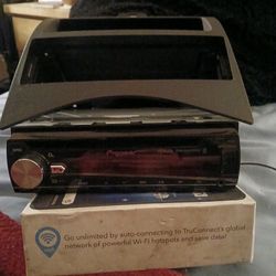 Pioneer Stereo With 12 Kicker And Two App 