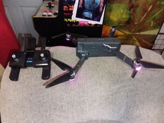 Foldable Quadcopter Drone with Remote Controller