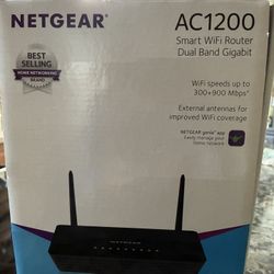Netgear Smart WiFi Router 300& 900 Mbps