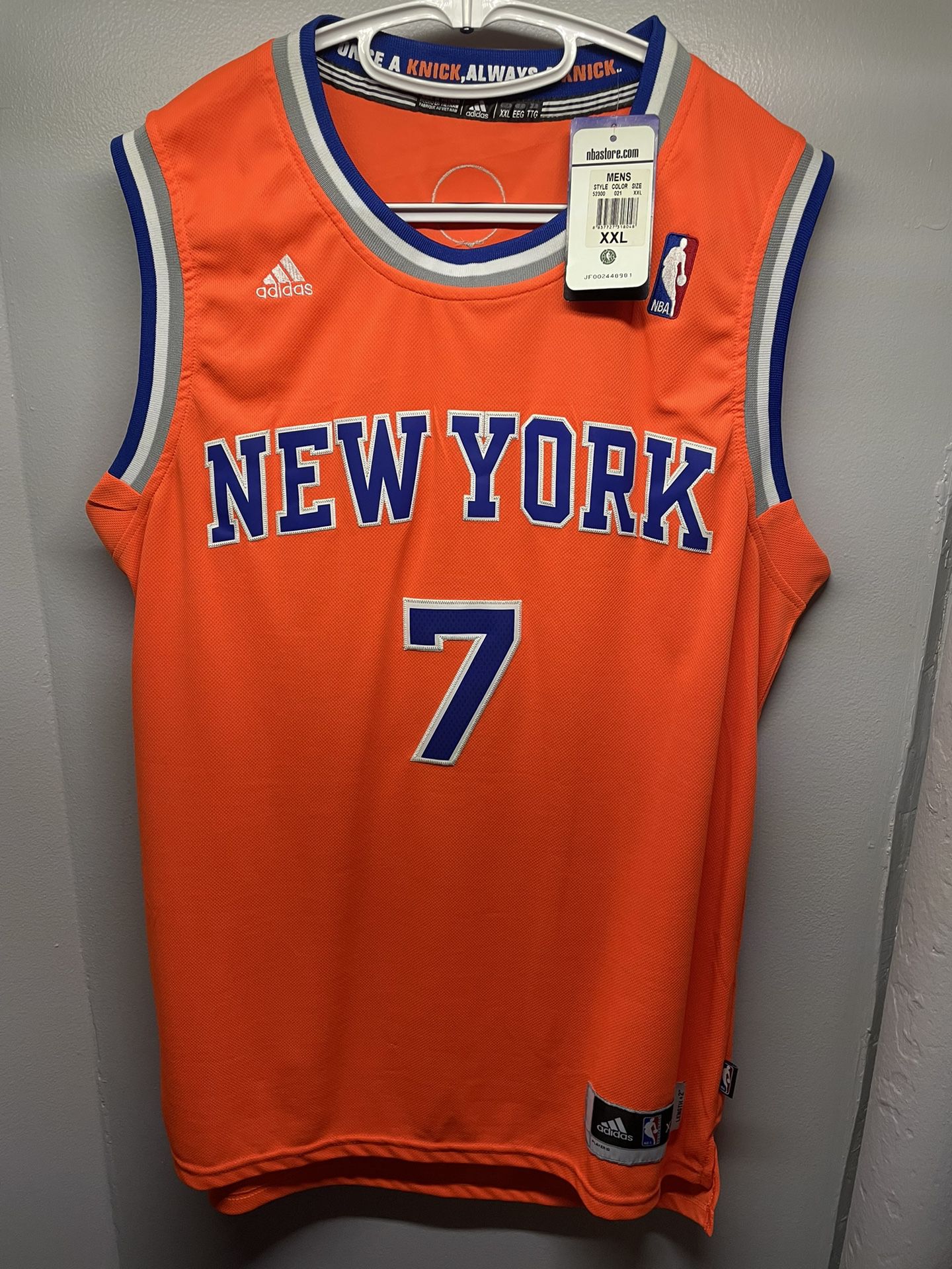 *NEW WITH TAGS* Carmelo Anthony Knicks Alternate Swingman Jersey XXL 2014  for Sale in Woodbridge Township, NJ - OfferUp
