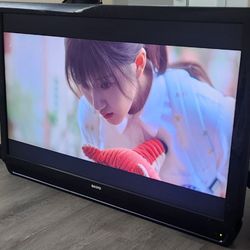 Sanyo TV (45 inches - NO Remote - NO Stand)