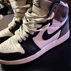 Jordan 1s Mocha