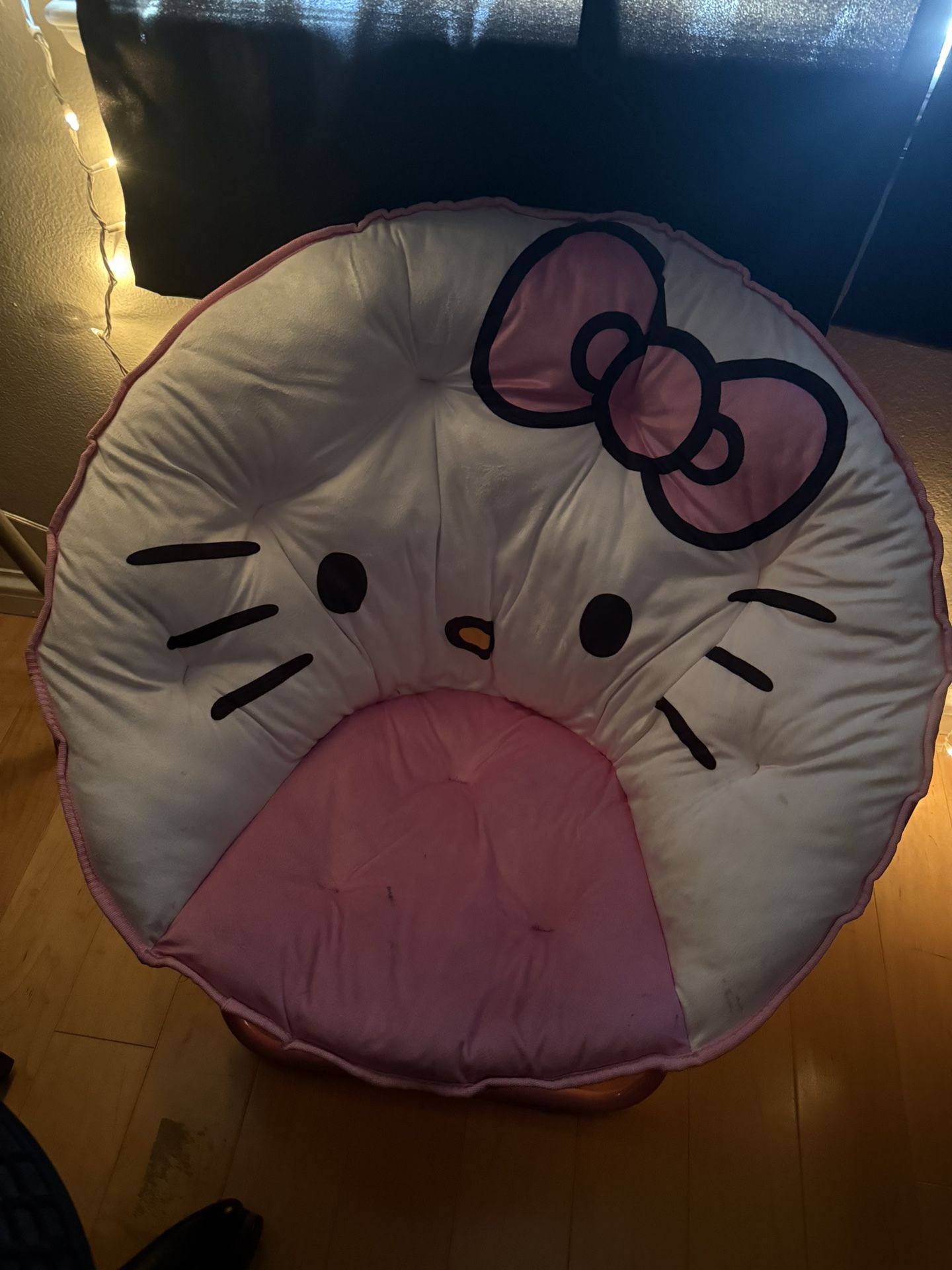 Hello Kitty Chair